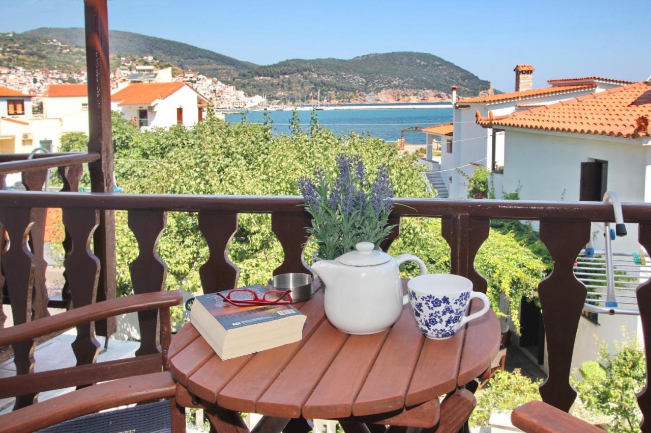Fotis Studios Skopelos Town Bagian luar foto