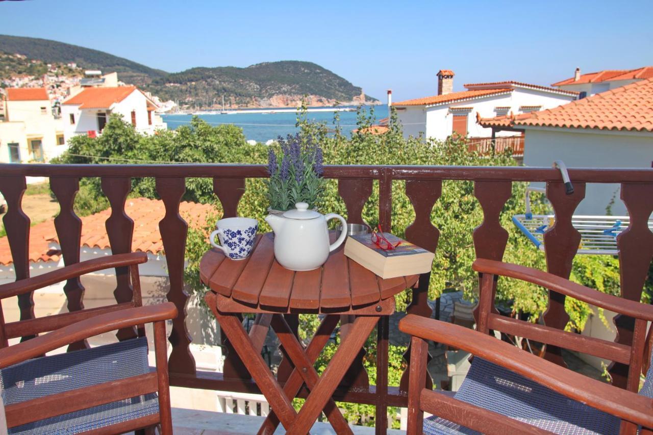 Fotis Studios Skopelos Town Bagian luar foto
