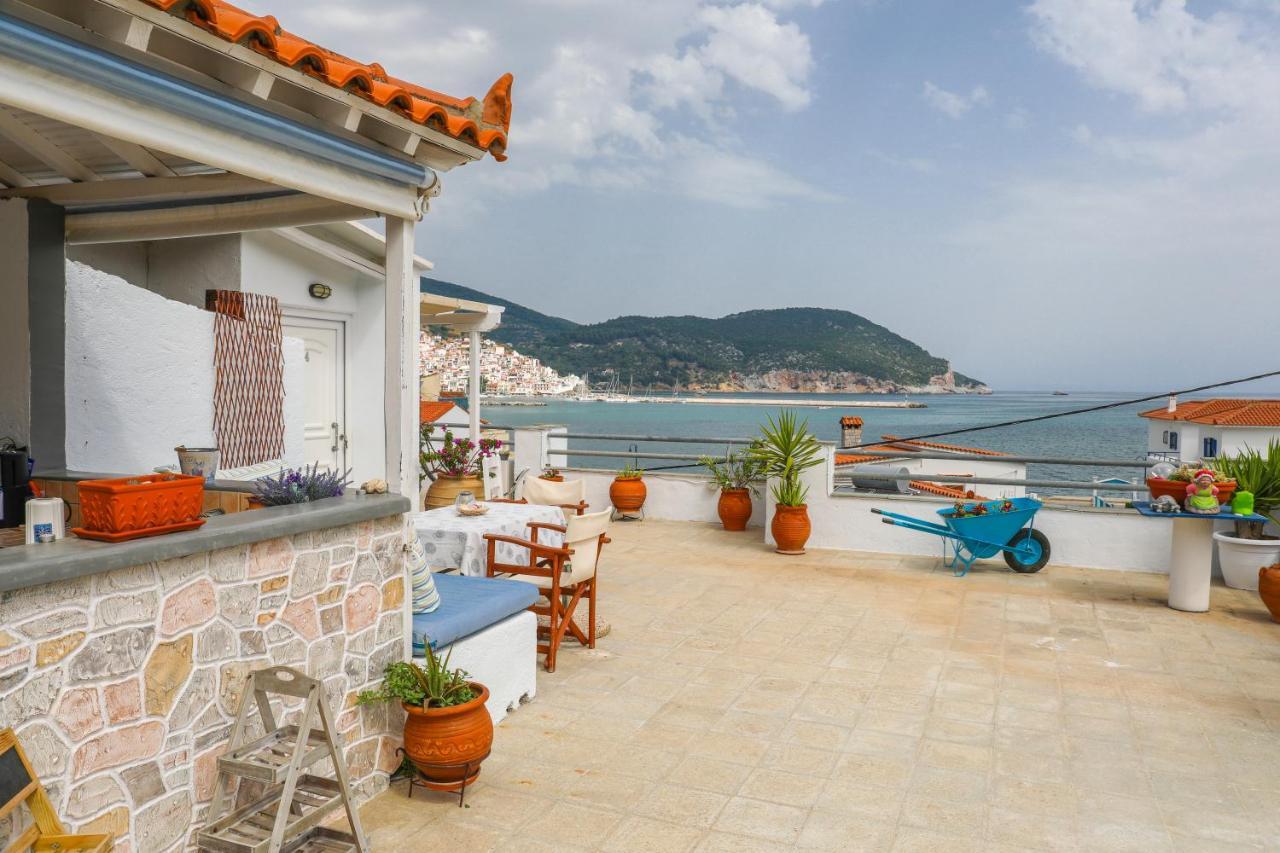 Fotis Studios Skopelos Town Bagian luar foto