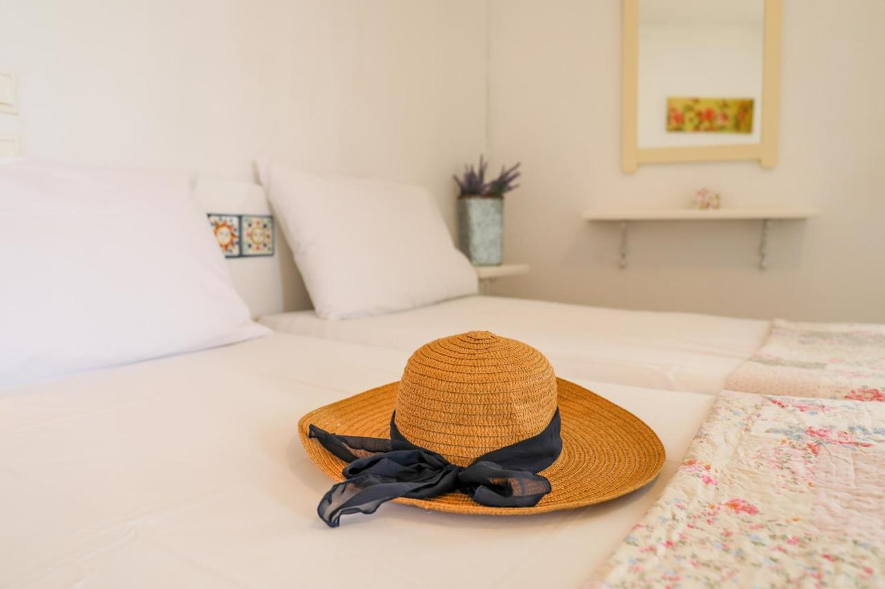 Fotis Studios Skopelos Town Bagian luar foto