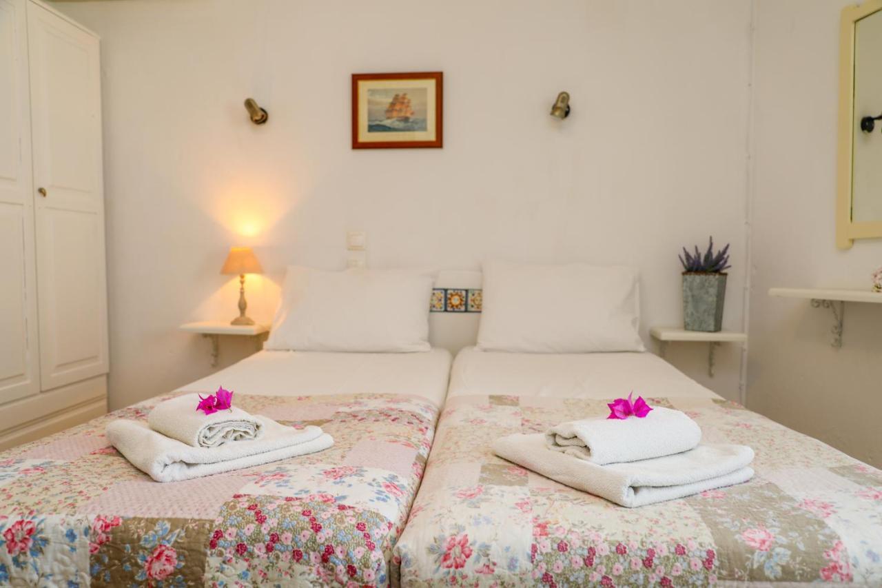 Fotis Studios Skopelos Town Bagian luar foto
