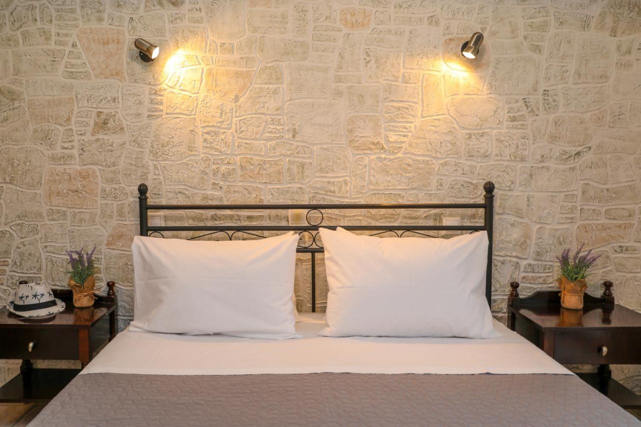 Fotis Studios Skopelos Town Bagian luar foto