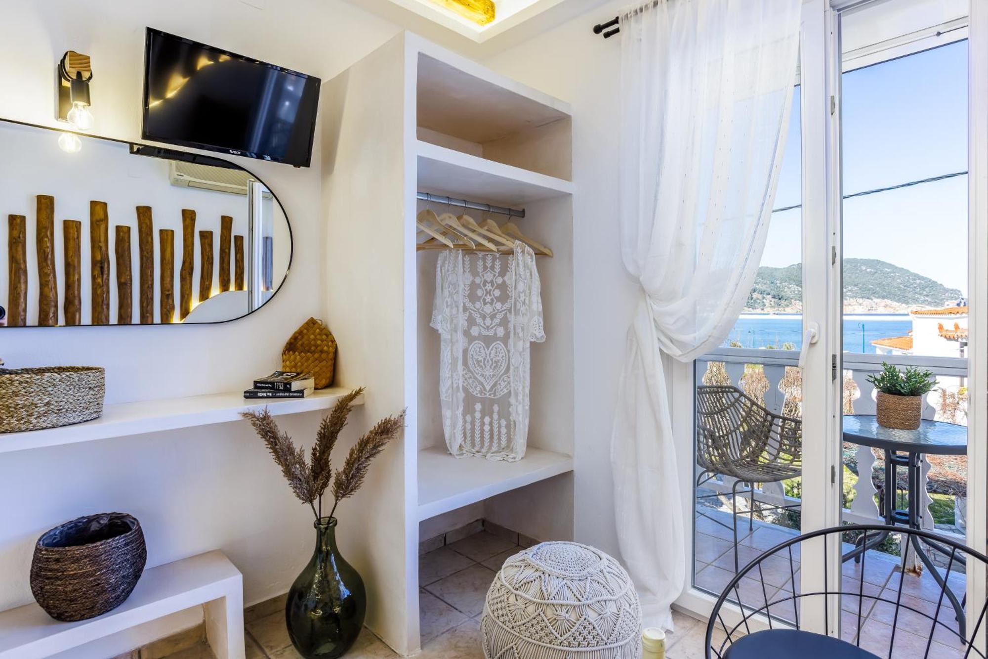 Fotis Studios Skopelos Town Bagian luar foto