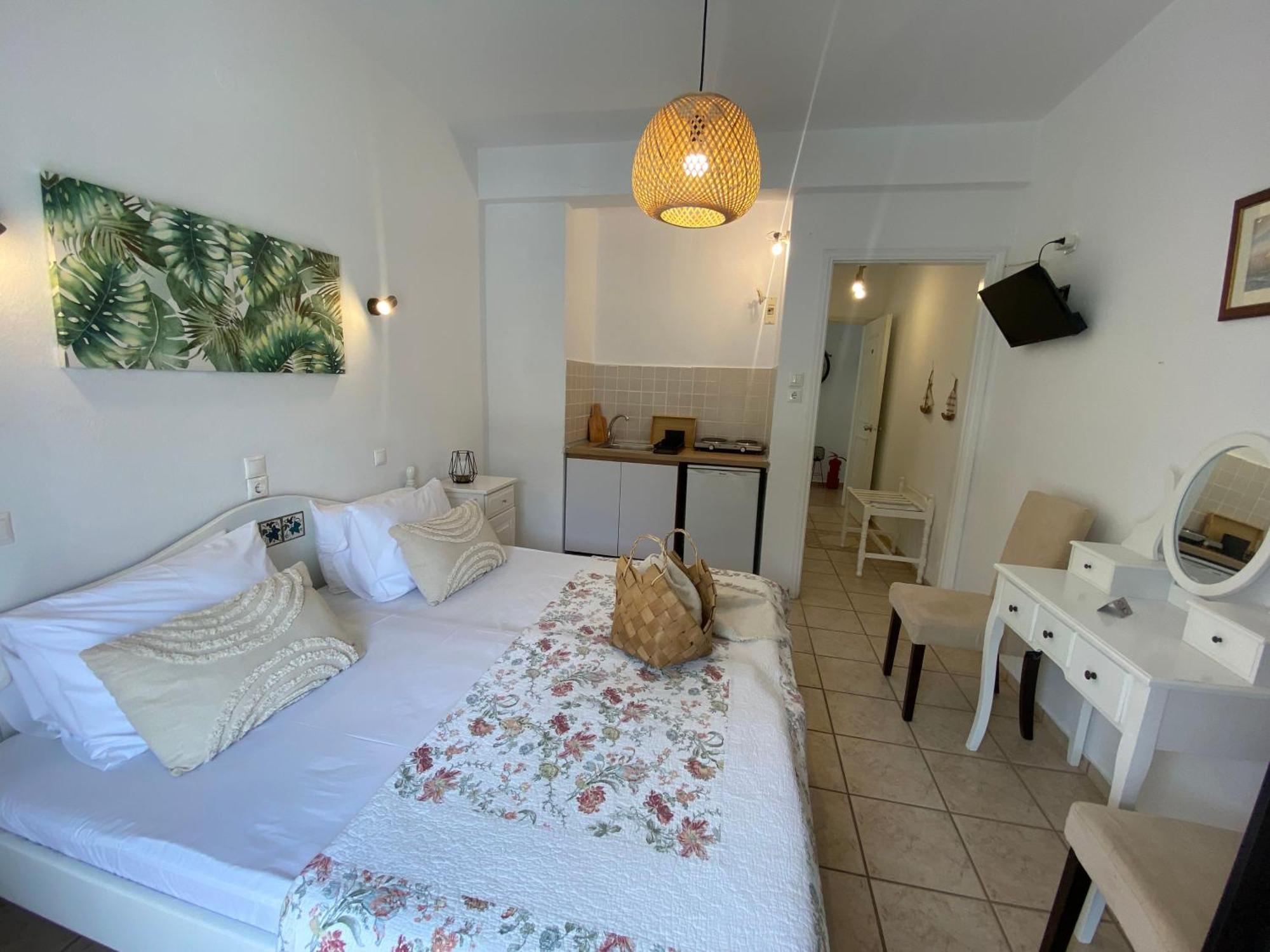 Fotis Studios Skopelos Town Bagian luar foto